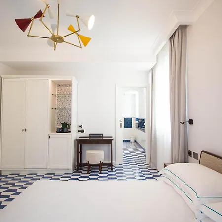 Hotel Il Tipografo Di Amalfi A Family Museum Hotel 4*